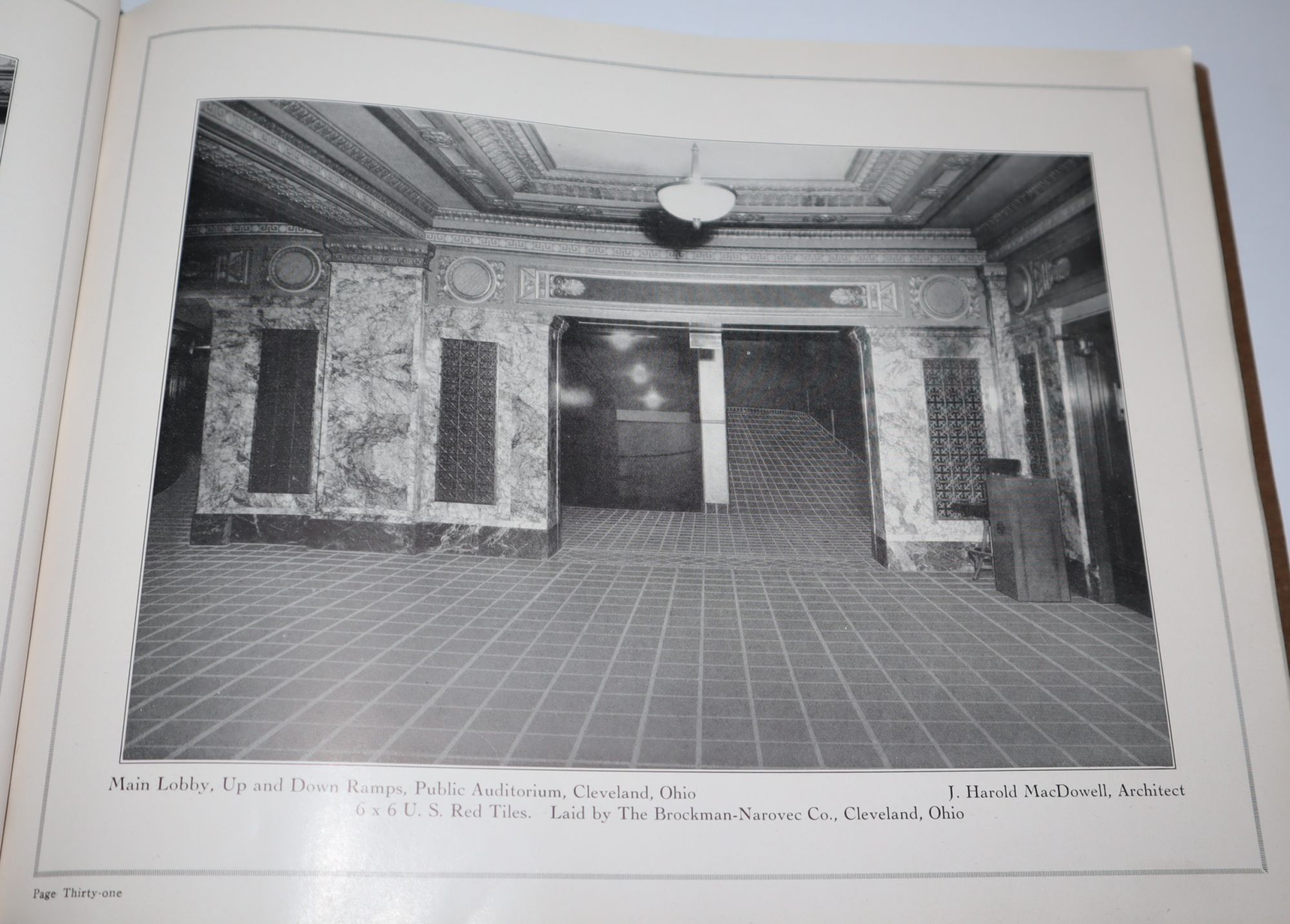 [Trade Catalogue] Quarry Tiles for Floors Made in Red, Grey, Ivory and Brown Shades. The United States Roofing Tile CO. Catalog No. 8